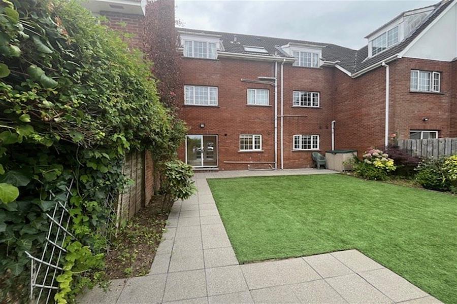 Flat 3, 32A, Deramore Park