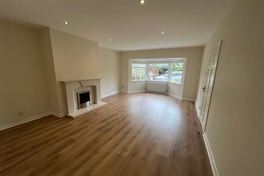 Flat 3, 32A, Deramore Park