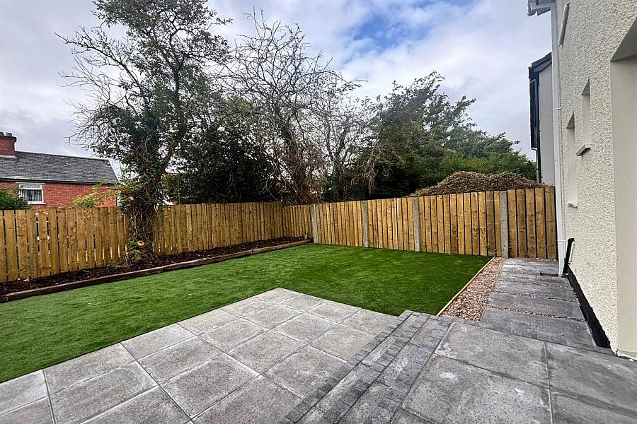 80 Cliftondene Crescent