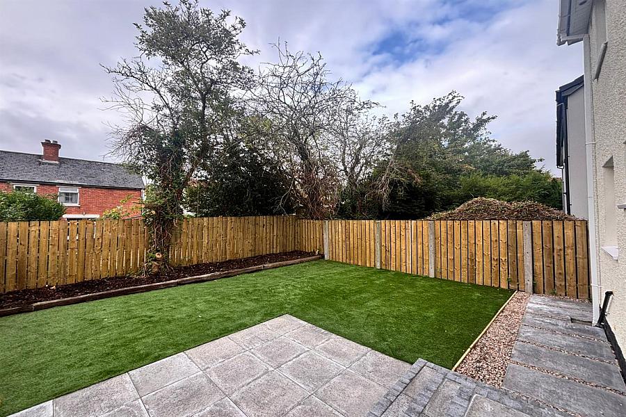 80 Cliftondene Crescent
