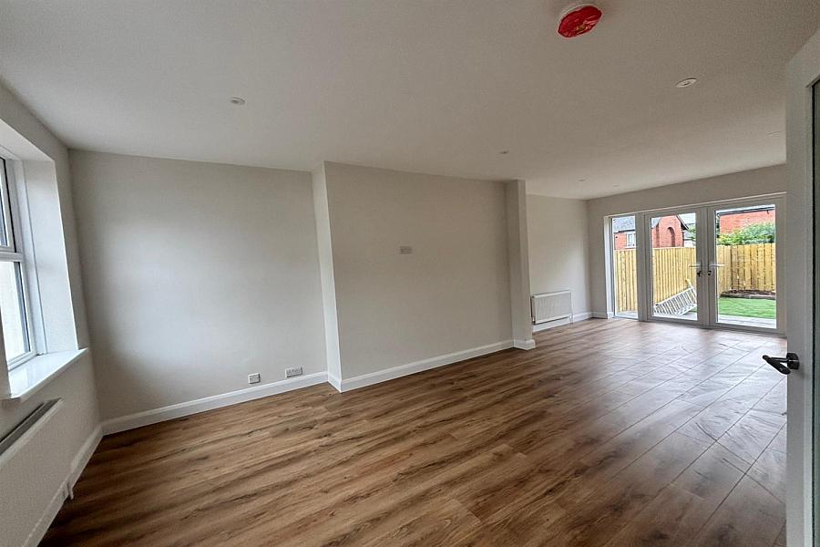 80 Cliftondene Crescent