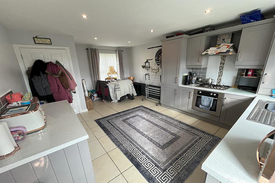 44 Squires View