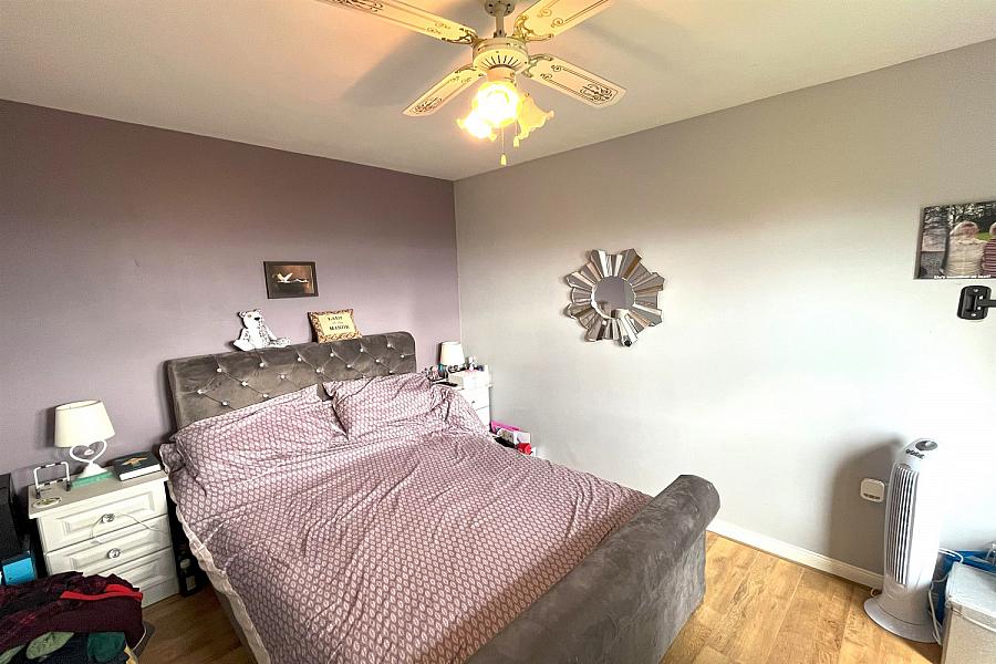 44 Squires View
