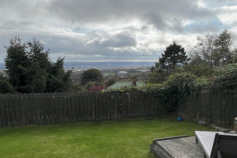 44 Squires View