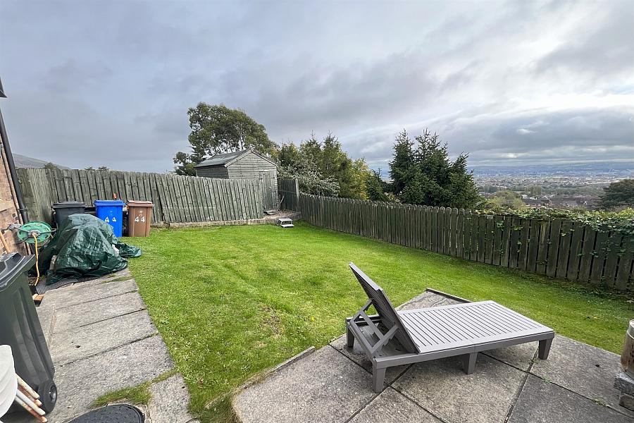 44 Squires View