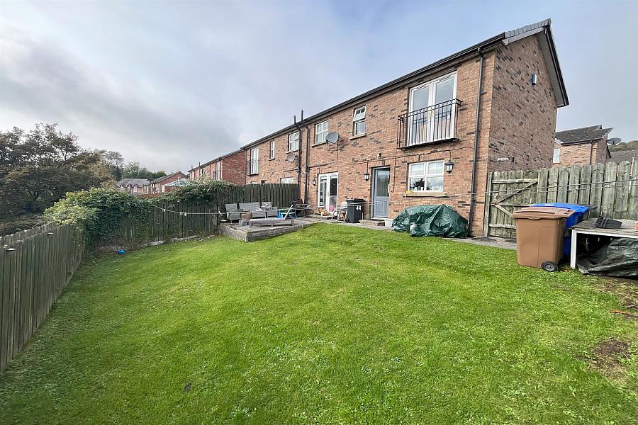 44 Squires View