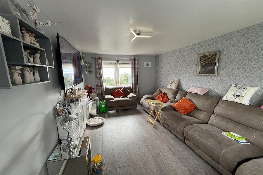 44 Squires View