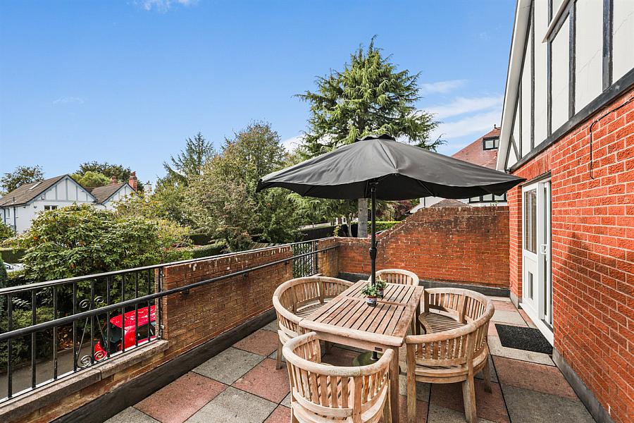Flat 2, The Grange