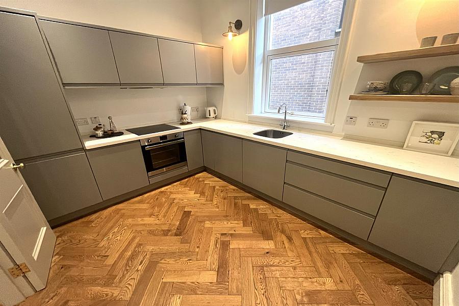 41B, 39-41 Sans Souci Park