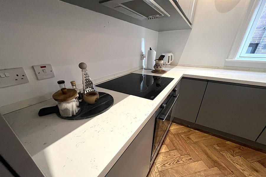 41B, 39-41 Sans Souci Park