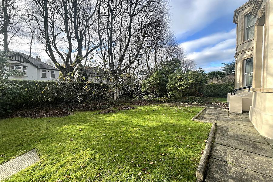 41B, 39-41 Sans Souci Park