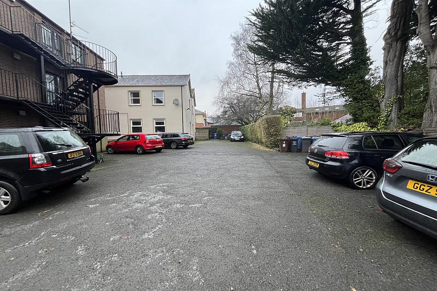 41B, 39-41 Sans Souci Park