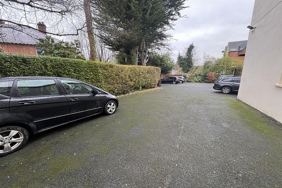 41B, 39-41 Sans Souci Park