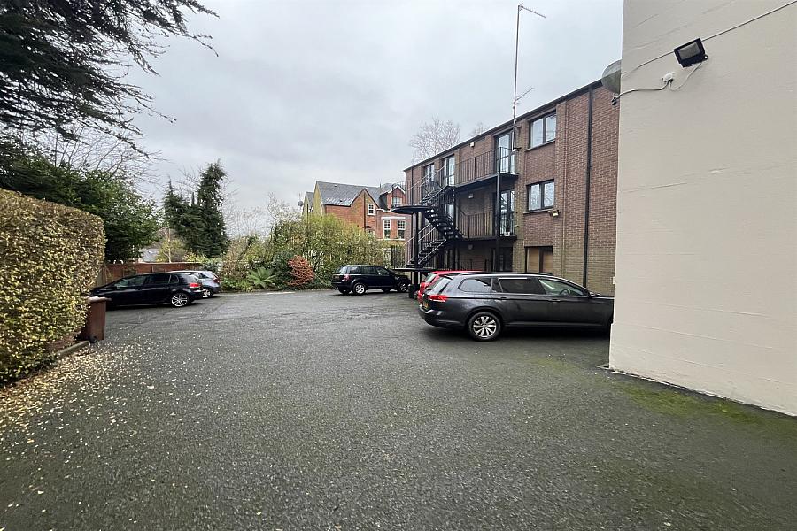 41B, 39-41 Sans Souci Park