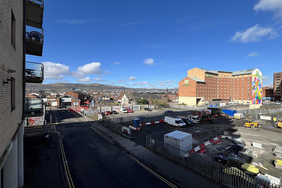 Apartment 8, Victoria Place