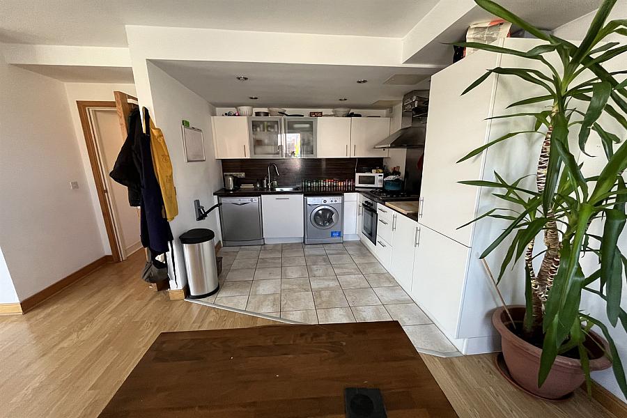 Apartment 8, Victoria Place