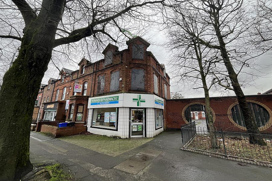 208 Duncairn Gardens, Antrim Road, Belfast, BT15 2GN
