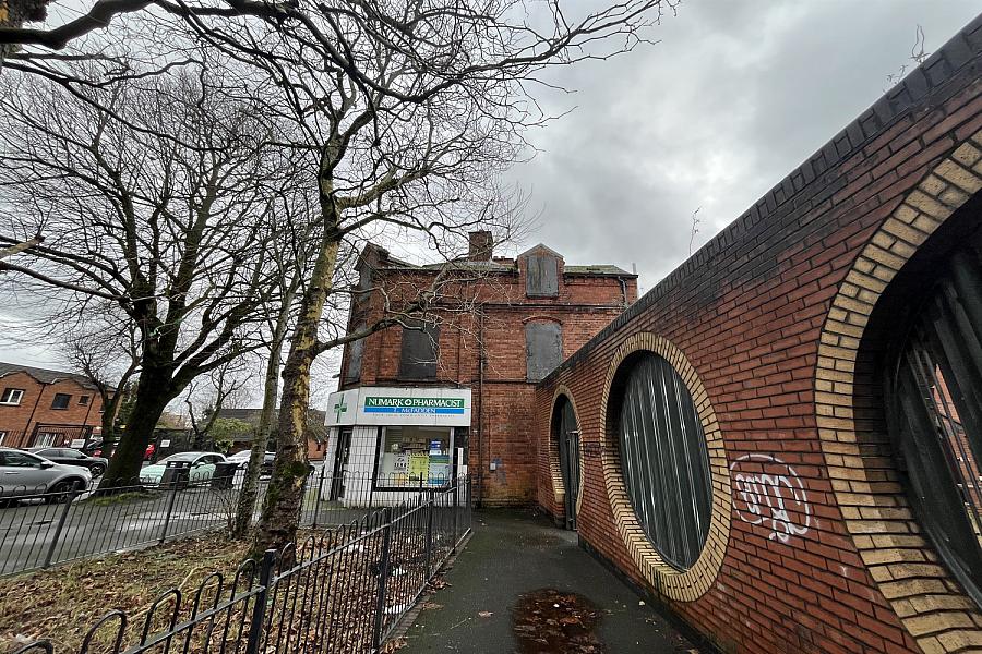 208 Duncairn Gardens