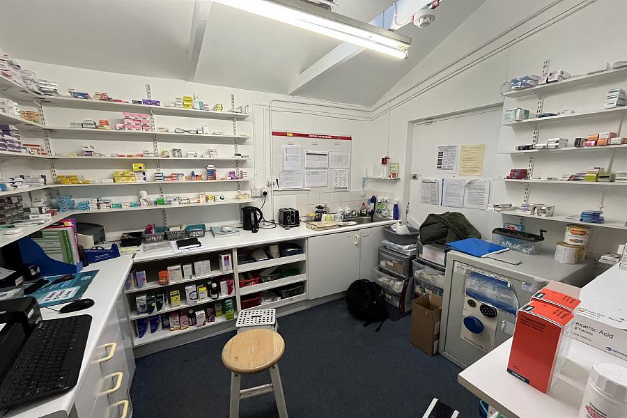 208 Duncairn Gardens