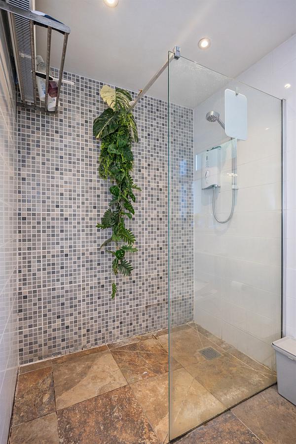 2A Neills Lane And 28 Shore Road