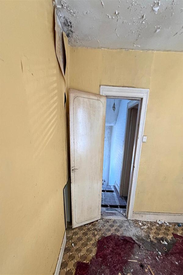 102 Ainsworth Avenue