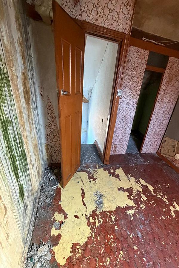 102 Ainsworth Avenue