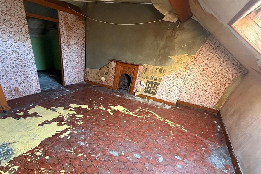 102 Ainsworth Avenue