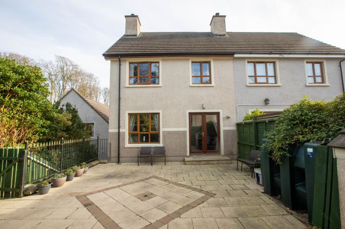20 Rathcillan Court