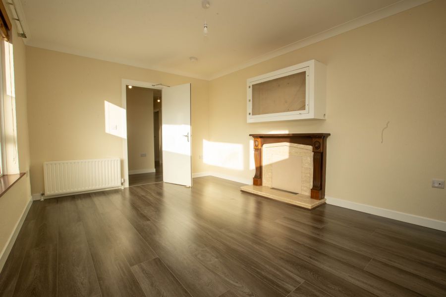 17 Elmgrove Park
