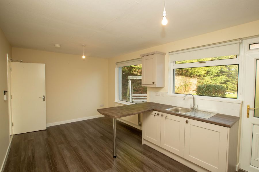17 Elmgrove Park