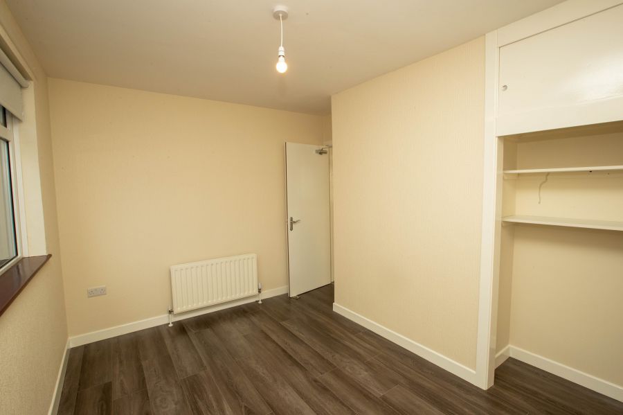 17 Elmgrove Park