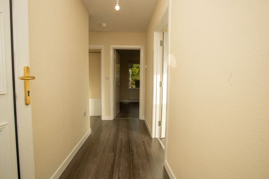 17 Elmgrove Park