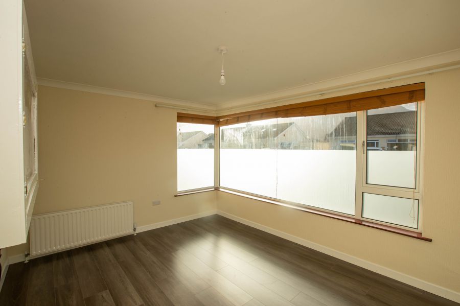 17 Elmgrove Park