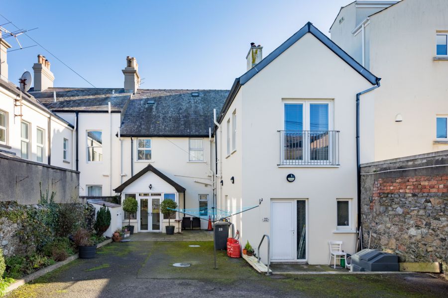 Beach House, 22 Downs Road
