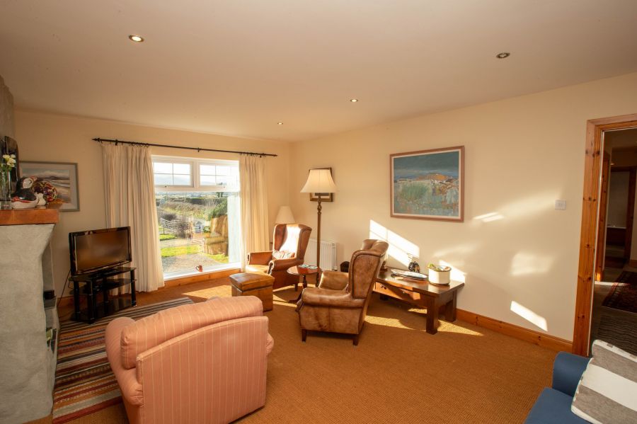 2 Aislinn Court