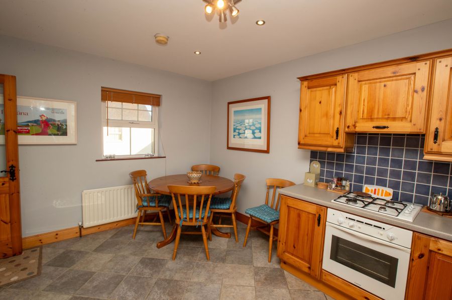 2 Aislinn Court