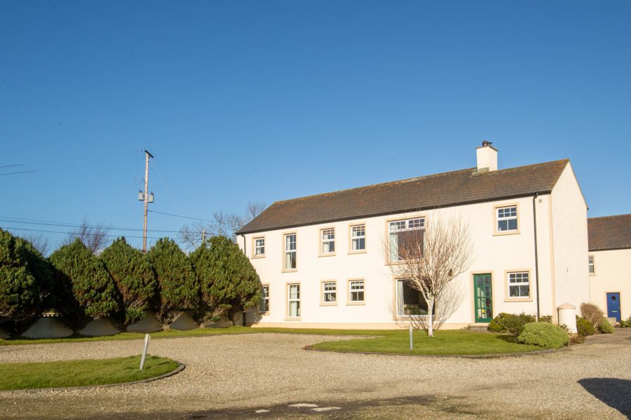 2 Aislinn Court