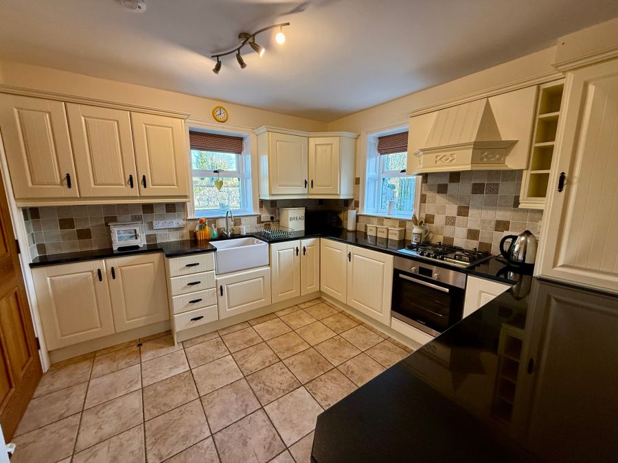 Clock Tower Lodge, 47b Ballyloughlin Road