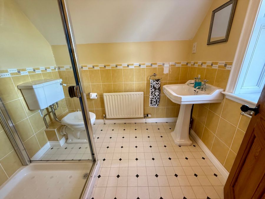 Clock Tower Lodge, 47b Ballyloughlin Road