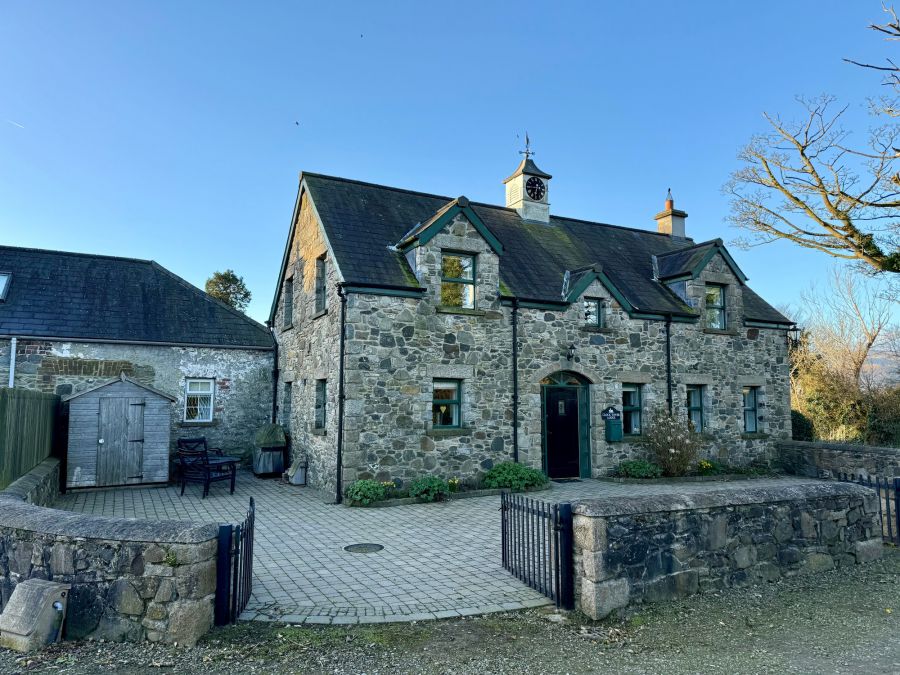 Clock Tower Lodge, 47b Ballyloughlin Road