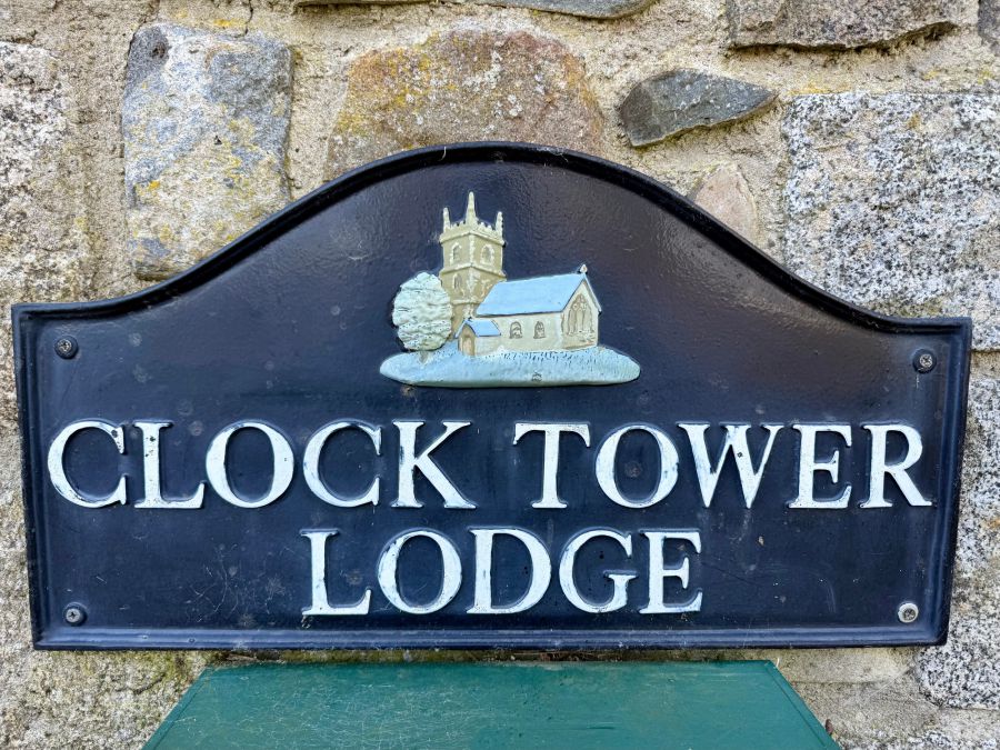 Clock Tower Lodge, 47b Ballyloughlin Road