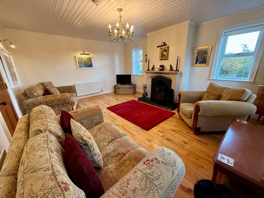 Clock Tower Lodge, 47b Ballyloughlin Road