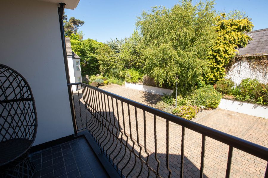 3 Apiary Court