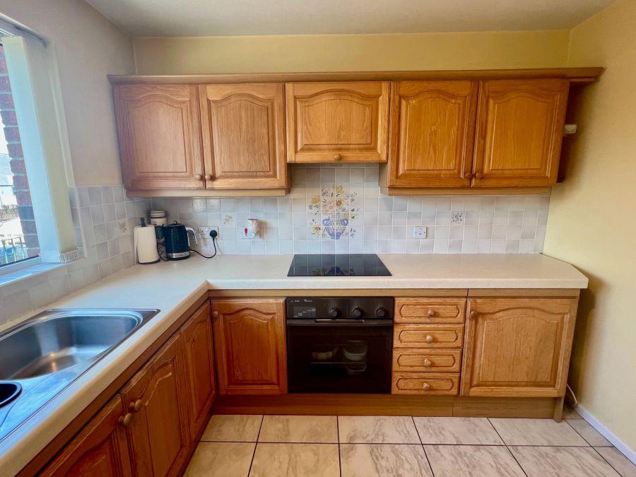 3 Castlebridge Court