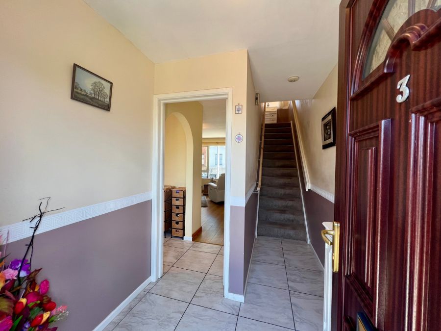 3 Castlebridge Court