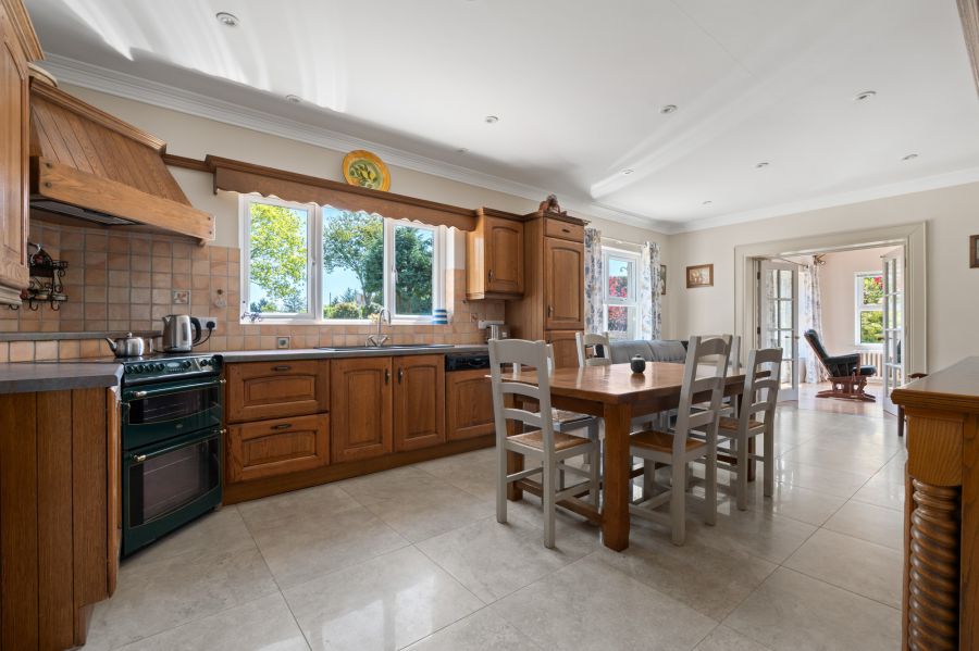 Groomsbridge, 2 Dunnanew Road