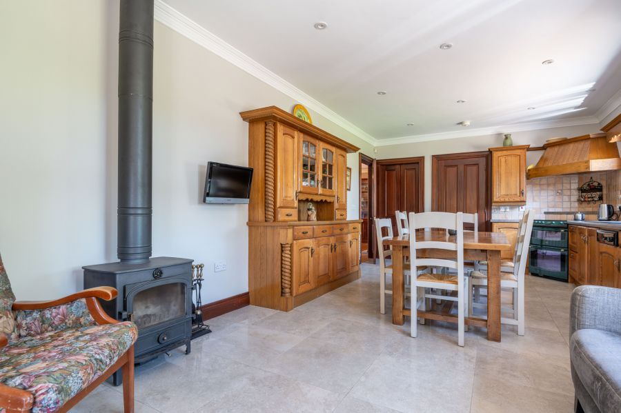 Groomsbridge, 2 Dunnanew Road