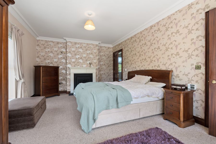 Groomsbridge, 2 Dunnanew Road