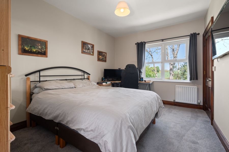 Groomsbridge, 2 Dunnanew Road