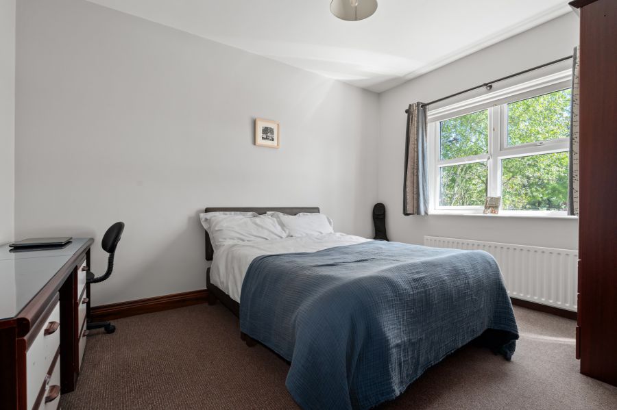 Groomsbridge, 2 Dunnanew Road